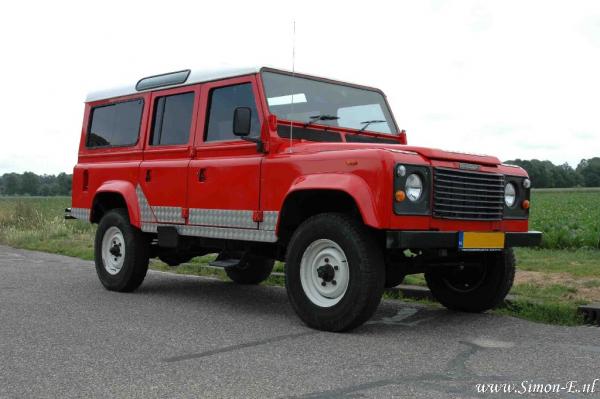 Taxatie Oldtimer Land Rover 1984 110 V8  1.jpg