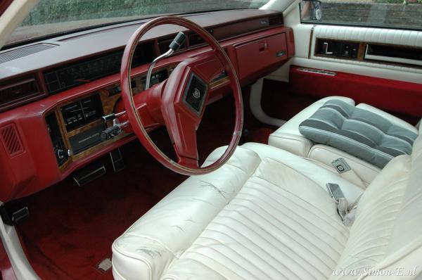 Taxatie Oldtimer Cadillac 1985 Fleetwood 2 IA.JPG