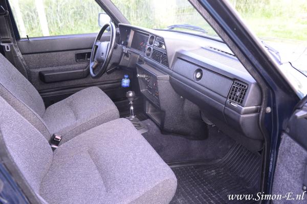 Taxatie Youngtimer Volvo 1993 240 Polar Estate (2).JPG