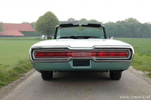 Taxatie Oldtimer Ford Thunderbird Cabrio 1966 (2).jpg