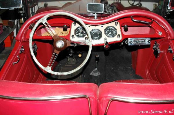 Taxatie Klassieker MG 1955 TF 1500 2 IA.jpg
